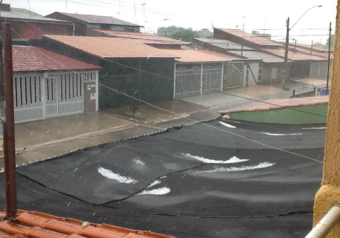 Chove granizo em áreas isoladas do DF