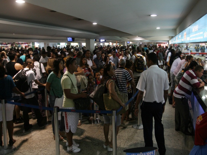 Rodovi&aacute;ria Novo Rio tem movimenta&ccedil;&atilde;o intensa na sa&iacute;da para o ...