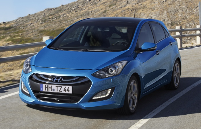 Divulgação Missão do novo Hyundai i30 será duríssima nos próximos meses, já que o segmento de hatchs médios é um dos que mais receberão novidades em 2013.
Confira ta...