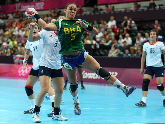 Estrela do handebol brasileiro volta a treinar tr&ecirc;s meses ap&oacute;s AVC ...