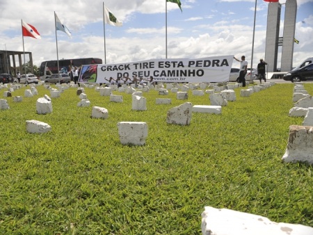 Apreens&atilde;o de crack cresce 50% no Distrito Federal em 2012 ...