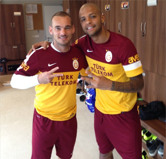 Vil&atilde;o da Copa de 2010 troca 'carrinho' - Esportes - R7.com