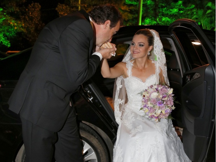 Ex-paquita Thalita Ribeiro se casa com ex-ator mirim Patrick de ...