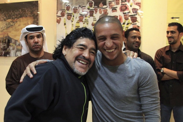 Maradona 'viaja' e quer treinar Messi no Barcelona - Foto 3 - Futebol ...