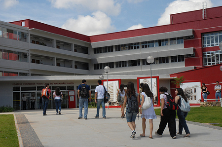 UFMG adere ao Sisu e decide acabar com o vestibular da ...