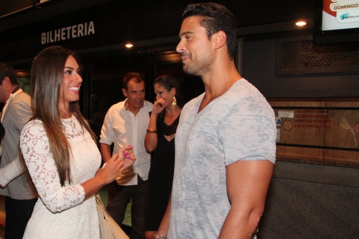 Nicole Bahls encontra ex, Gustavo Salyer, mas avisa que est&aacute; com ...
