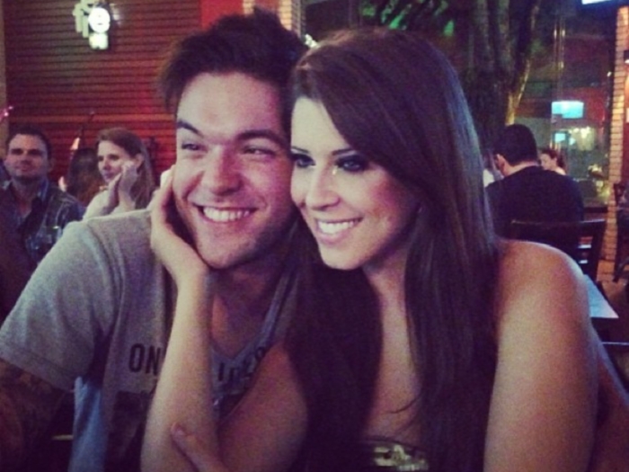 Andressa posta foto rom&acirc;ntica com Nasser: &ldquo;Feliz demais ...