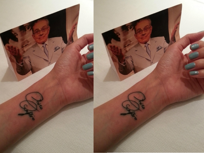Vi&uacute;va de Chico Anysio faz tatuagem em homenagem ao comediante