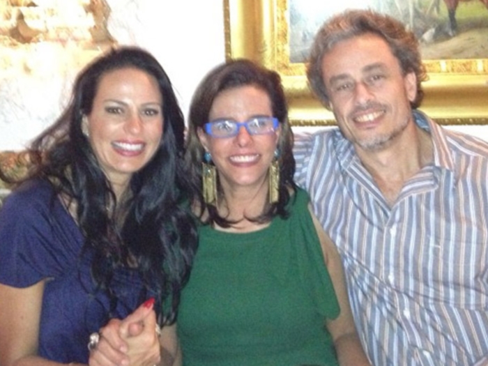 Cozete Gomes e Narcisa Tamborindeguy curtem noitada juntas ...
