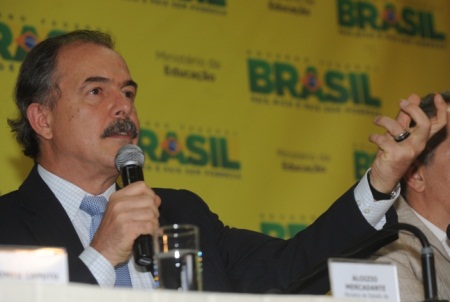 MEC anuncia maior rigor na corre&ccedil;&atilde;o das reda&ccedil;&otilde;es do Enem ...