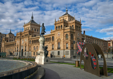 Conheça a cidade onde moraram Cervantes e Colombo