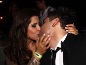 Andressa e Nasser curtem show romântico