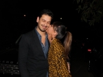 AgNews Sabrina troca beijinhos com João Vicente