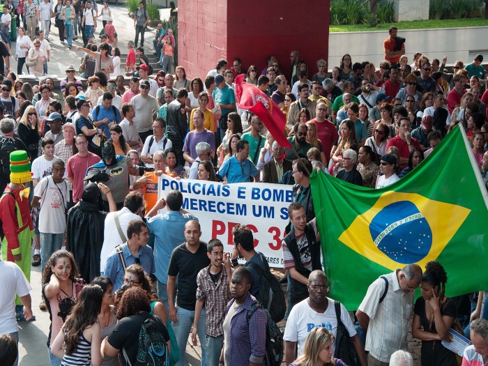 Proposta de fim da greve dos professores de SP pode sair hoje ...