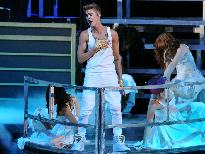 Justin Bieber se envolve em pol&ecirc;mica com drogas - Famosos e TV ...