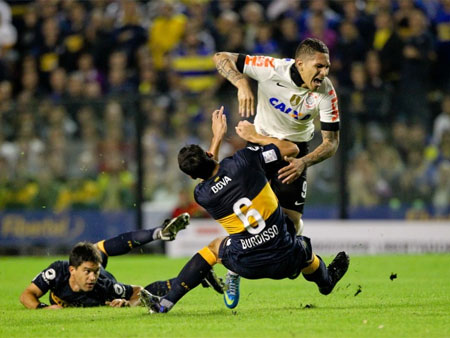 Nervoso, Corinthians perde para o Boca e se complica na ...