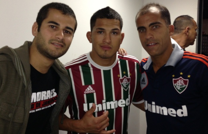 Treinador revela que Pettis se machucou no &uacute;nico treino que fez no ...