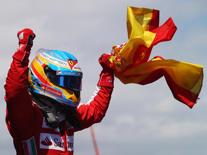 Alonso d&aacute; show e vence GP da Espanha; Massa sobe ao p&oacute;dio em 3&ordm;