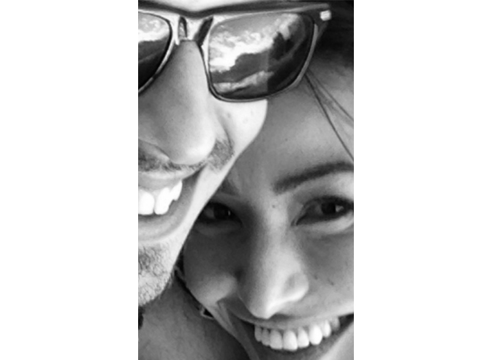 Sabrina Sato n&atilde;o esconde o sorriso e posta foto com novo namorado