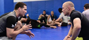 Reprodução/Facebook Maiores rivais de Spider treinam juntos na academia de Renzo Gracie