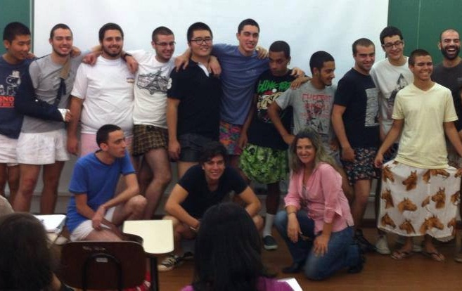 Alunos de saias da USP programam "saia&ccedil;o" em cinema no centro ...