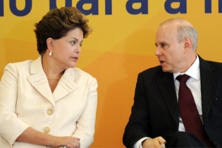 Dilma cansada de guerra recua e prioriza inflação