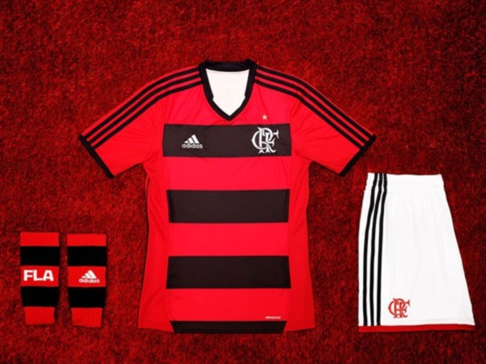 Blog uruguaio divulga imagens da nova camisa do Flamengo ...