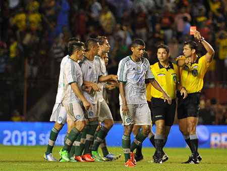 Kleina entende revolta de time com arbitragem do jogo contra o Sport