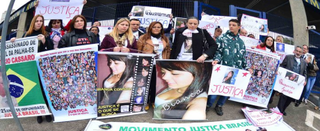 Julgamento de acusado de matar estudante reúne manifestantes