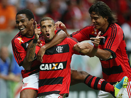 Flamengo vence Vasco por 1 a 0 em clássico disputado em Brasília